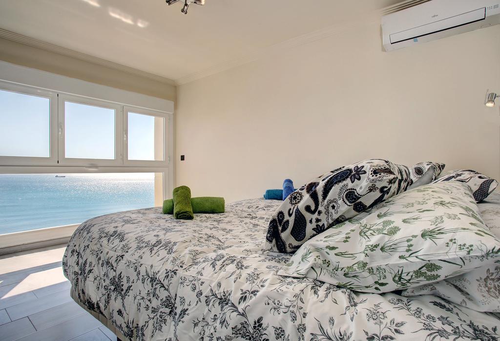 Royal Executive Suite Malaga Bagian luar foto