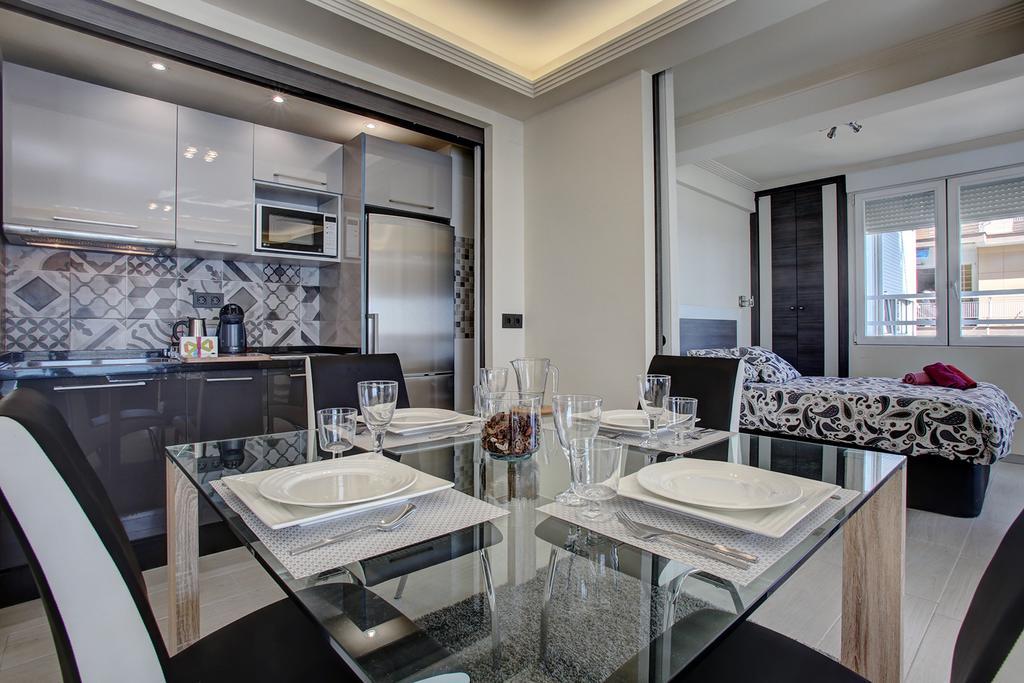 Royal Executive Suite Malaga Bagian luar foto