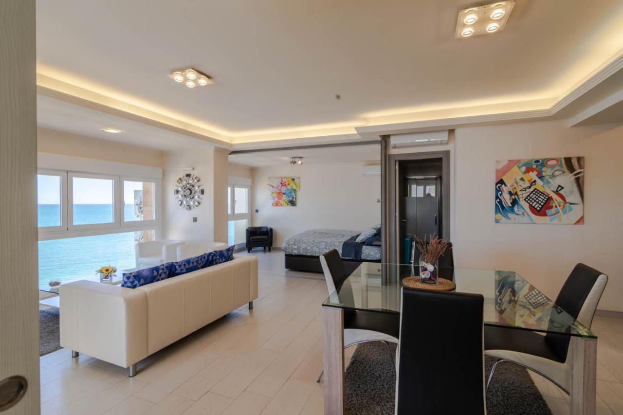 Royal Executive Suite Malaga Bagian luar foto
